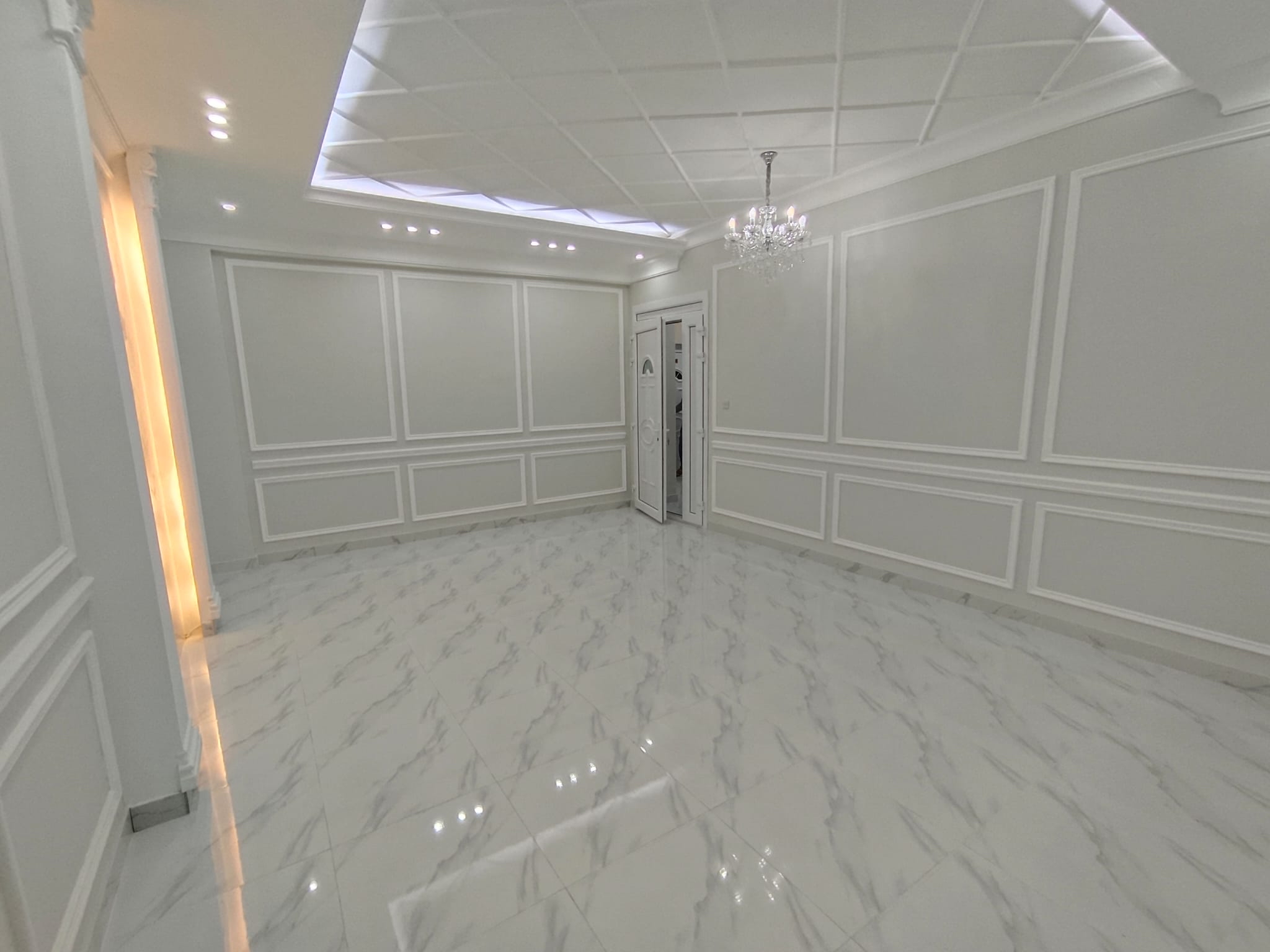 hjbgkb,mn bnb, - Image 6
